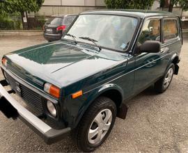 Lada niva 1,6 gpl solo 24000 km uniproprietario