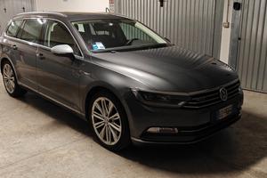 Passat 2015 Variant 2.0 bitdi 240cv Highline 4X4