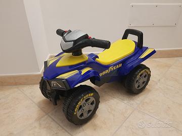 Quad giocattolo a spinta