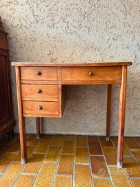 Mobile in legno