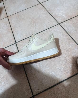 Nike Air Force 1 low Sanddrift edition taglia 37.5