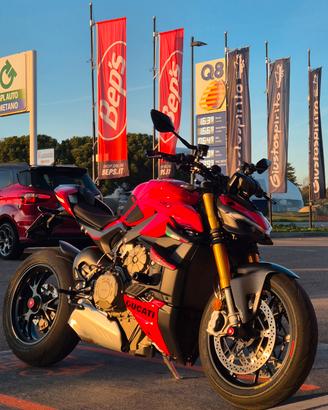 ducati streetfighter v4 s 