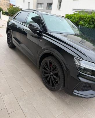 Audi Q8 SUV 50 TDI 286 CV quattro tiptronic S line