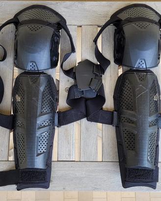 Protezioni FOX ginocchia e stinchi MTB fuoristrada