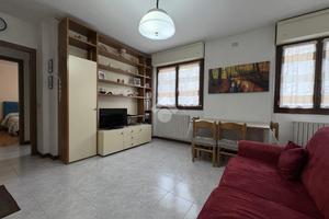 2 LOCALI A ALBANO SANT'ALESSANDRO