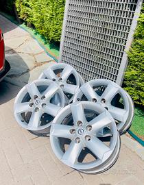 SET 4 CERCHI IN LEGA 16" ORIGINALI NISSAN QASHQAI