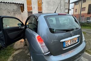 LANCIA YPSILON 2ª