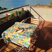 Bivani ammobiliati vista mare