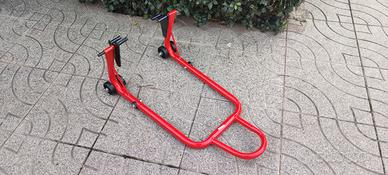 Cavalletto posteriore per moto nuovo
