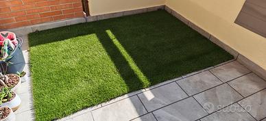 Tappeto di erba sintentica 200 x 120 . 
