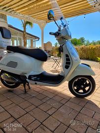 Vespa GTS 300 super 2015