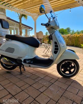Vespa GTS 300 super 2015