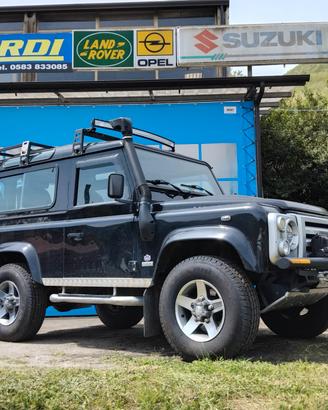 Land Rover Defender 90 2.4 TD4 rara versione svx