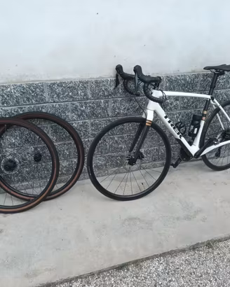 Bici 🚲 gravel da corsa