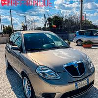 Lancia Ypsilon 1.2 Oro Giallo