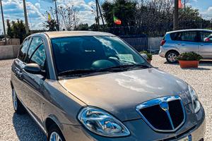 Lancia Ypsilon 1.2 Oro Giallo
