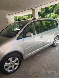 Volkswagen Touran in buone condizioni 