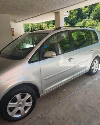 Volkswagen Touran in buone condizioni 