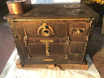 Stufa cucina in ghisa ed ottone cm. 110 metà 800