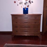 Comò a quattro cassetti in legno . Anni '60