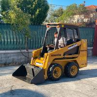 P90 Mini pala 15 q.li Komatsu con Joystick