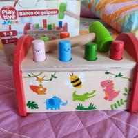 Gioco con martello in legno