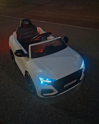 macchina bimbo audi r6 q8