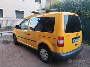 wv caddy autocarro