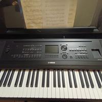 Tastiera Yamaha nera dgx 670B