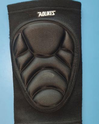 2 ginocchiere nere per sport nuove taglia S 