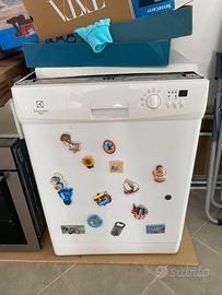 Lavastoviglie electrolux
