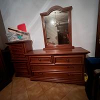 Camera da letto matrimoniale in legno