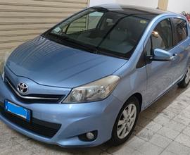 TOYOTA Yaris STYLE 3ª serie - 2012