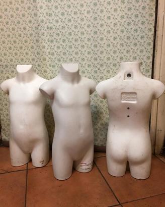 manichino bimbo n.3 €10 al pezzo.roma eur