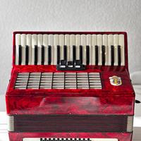 Fisarmonica Weltmeister 72 bassi