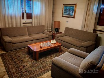 Due divani + poltrona