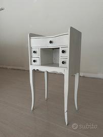 Tavolino in legno d’epoca
