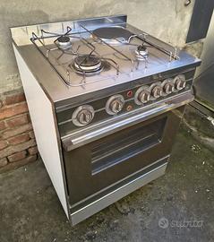 Cucina GAS VARENNA 3 Fuochi Piastra e Forno Acciai