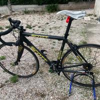 bici da corsa scott