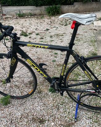 bici da corsa scott