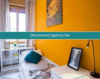 Stanza in appartamento di 72 m² a Milano
