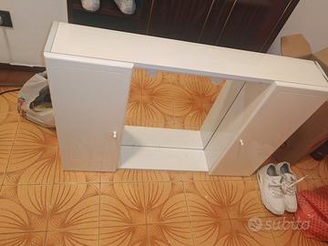 Mobiletto vintage e mobiletto bagno