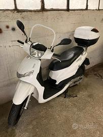 Peugeot Tweet 125 del 2016