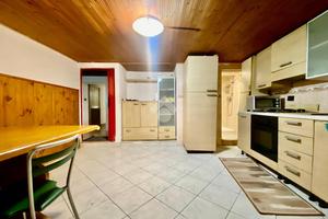 VILLA A SCHIERA CENTRALE A CROCETTA DEL MONTELLO