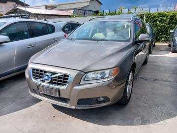 Ricambi usati per Volvo V70 2.4D 2010 D5244T10