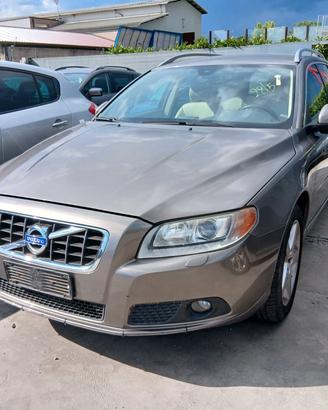 Ricambi usati per Volvo V70 2.4D 2010 D5244T10