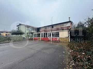 Negozio Paderno Franciacorta [NG053LVCG]