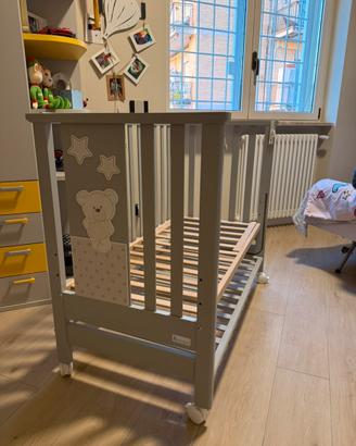 Lettino culla fianco letto