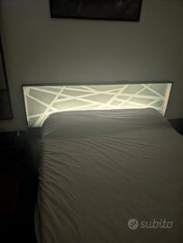 letto e comodini 
