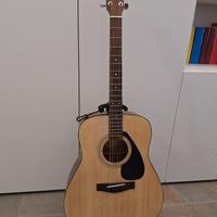 Chitarra acustica YAMAHA F310